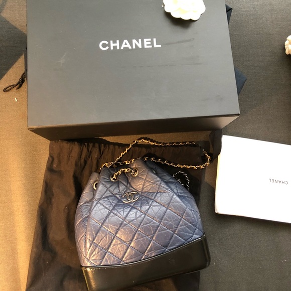 CHANEL GABRIELLE BACKPACK NAVY/BLACK SMALL - Picture 5 of 9